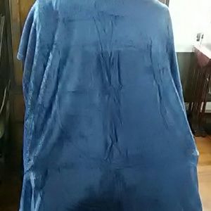 SOFT & COZY Plush Throw w/Pom Pom